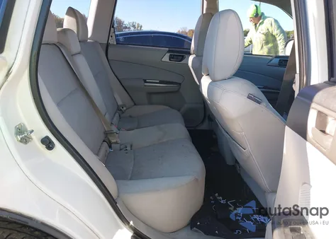 2011 Subaru Forester 2.5X из США, поврежденный, VIN JF2SHABCXBH775684